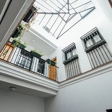 Bright Duplex W/ Terrace Apartment Seville