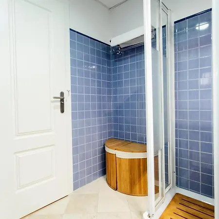 Beautiful Duplex 1Bt 1.5Bh 2 Terraces *